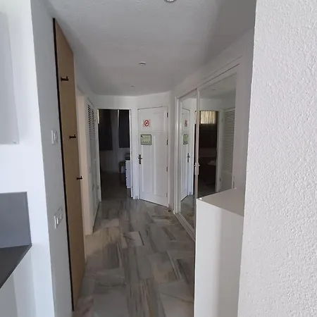 Апартаменты Altamira 81 - One Bed